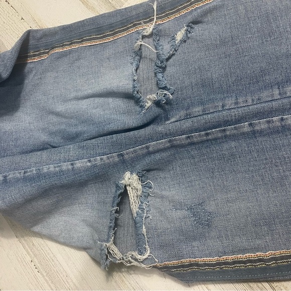Pilcro Anthropologie Side Stripe Mid-Rise Slim Boyfriend Jeans sz 27 Distressed - Picture 11 of 12